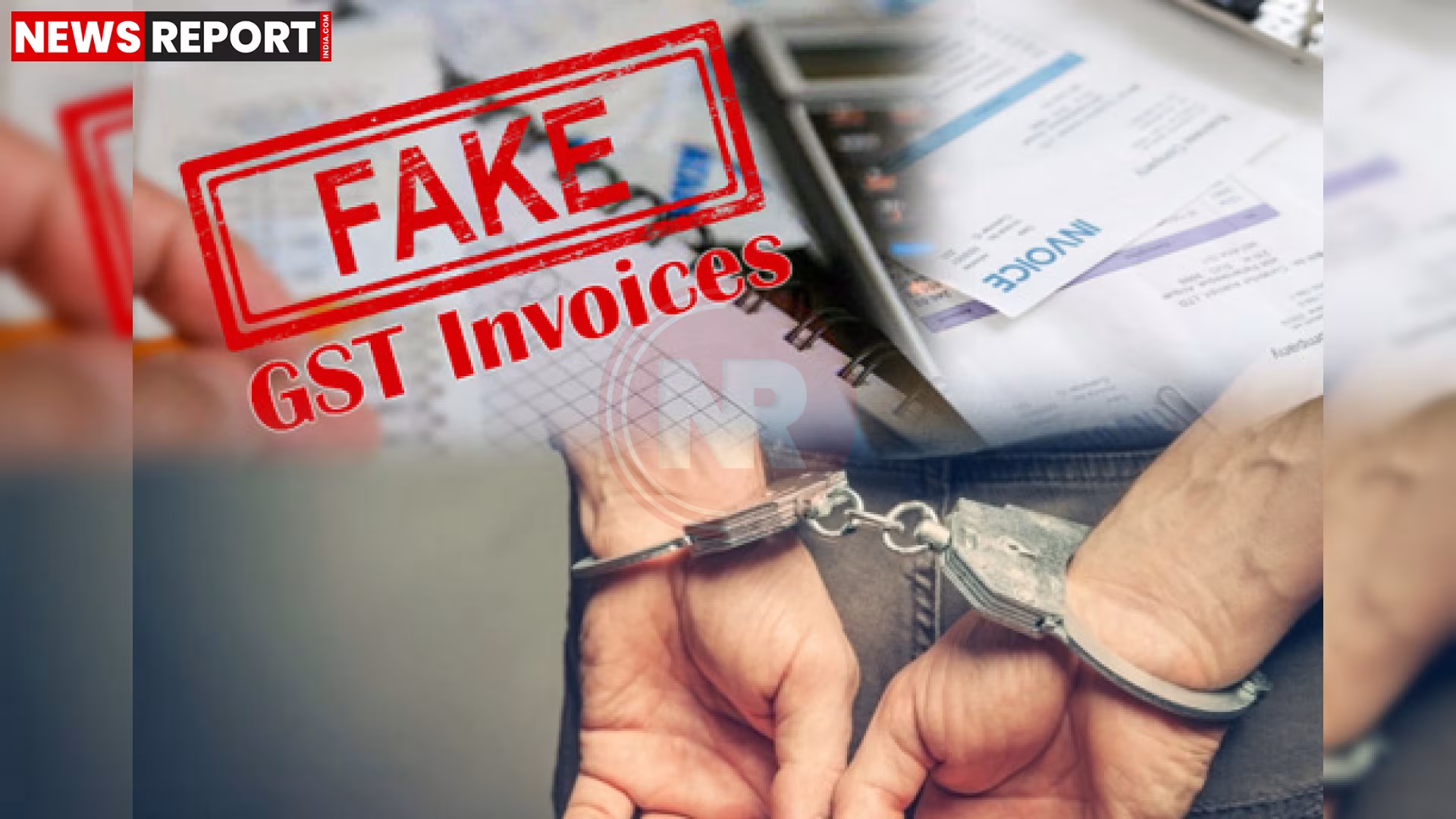 जीएसटी इंटेलिजेंस अधिकारी फर्जी बिलिंग से संबंधित दस्तावेजों की जांच करते हुए।