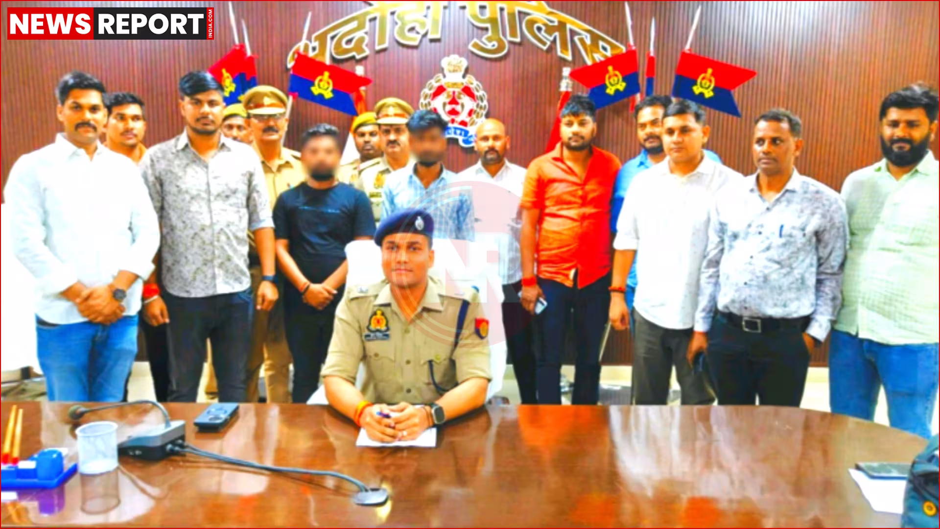 भदोही पुलिस ने 121 किलो गांजा और टाटा पंच कार जब्त की