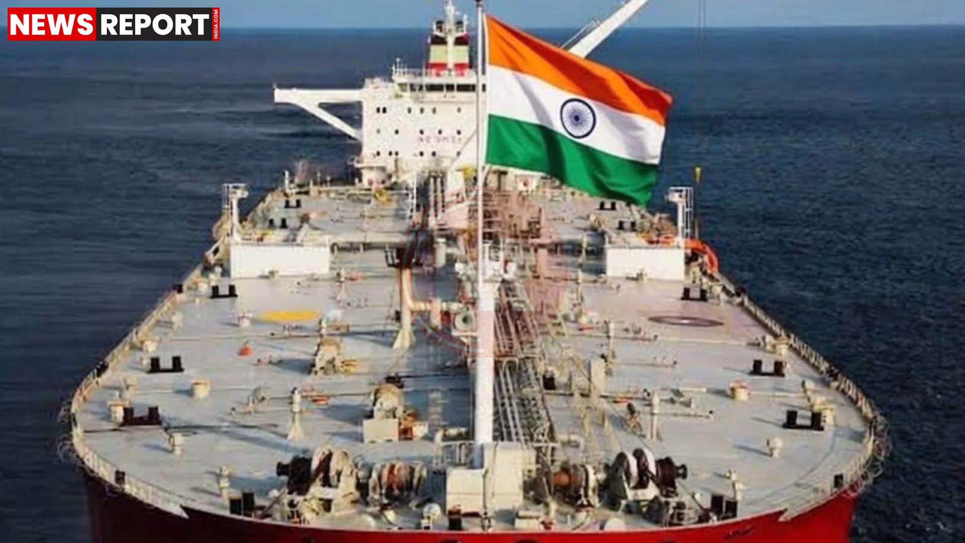 भारतीय एलपीजी जहाज होर्मुज स्ट्रेट पार करते हुए