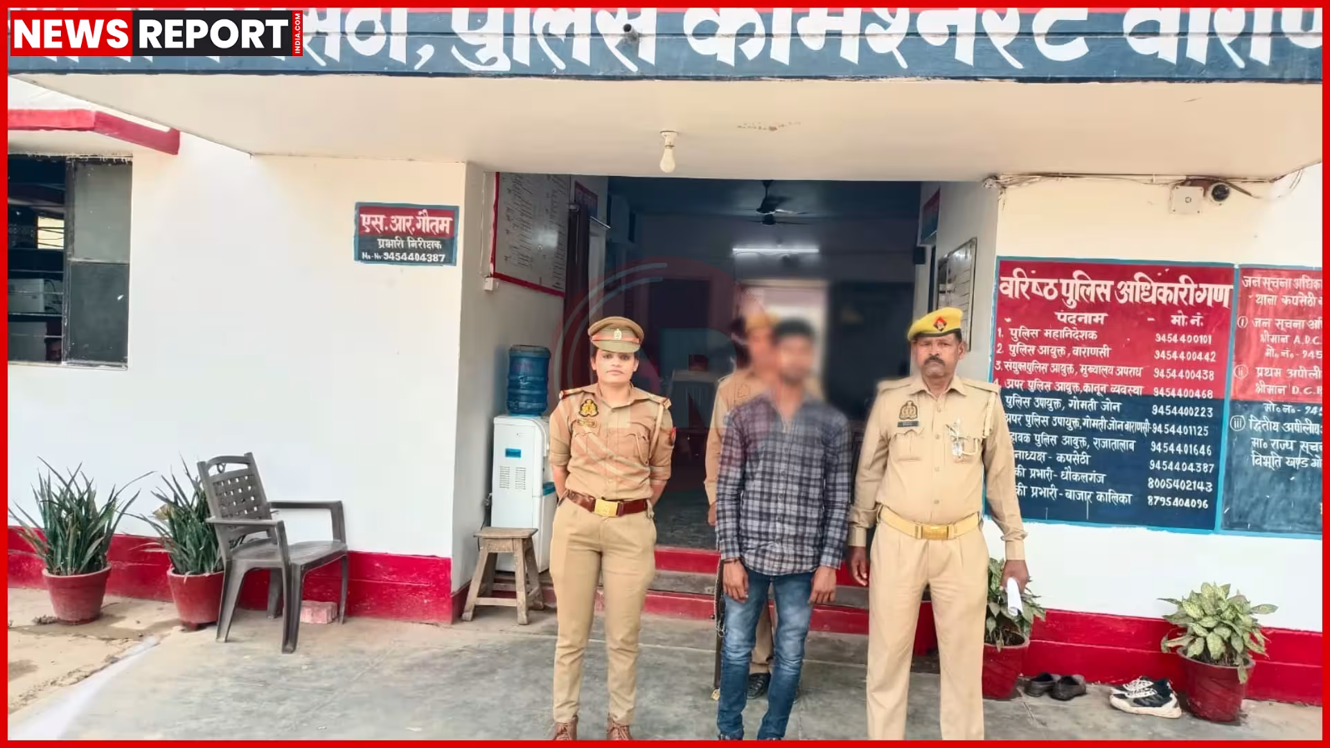 कालिका धाम मंदिर परिसर में तैनात पुलिस और मिशन शक्ति टीम का दृश्य