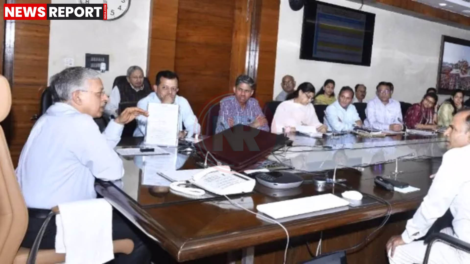 मिशन कर्मयोगी के तहत एआई प्रशिक्षण लेते यूपी के सरकारी कर्मचारी