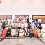 राष्ट्रपति भवन में सांसदों की बैठक