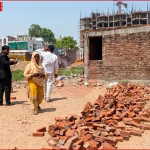 सारनाथ भूमि विवाद में बाउंड्रीवाल निर्माण पर तनाव