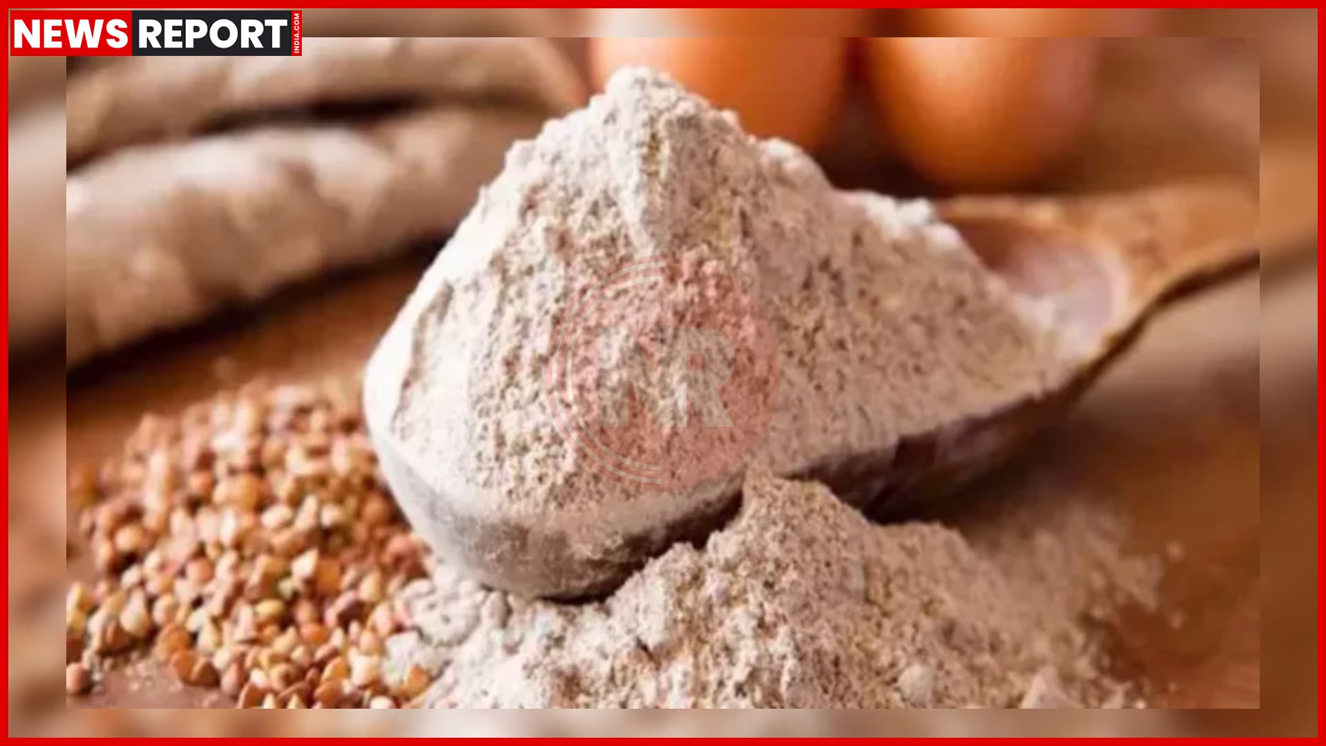 वाराणसी में खुले में बिकता कुट्टू का आटा