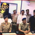 महराजगंज में पुलिस द्वारा बरामद नशीली इंजेक्शन और गिरफ्तार तस्करों की तस्वीर