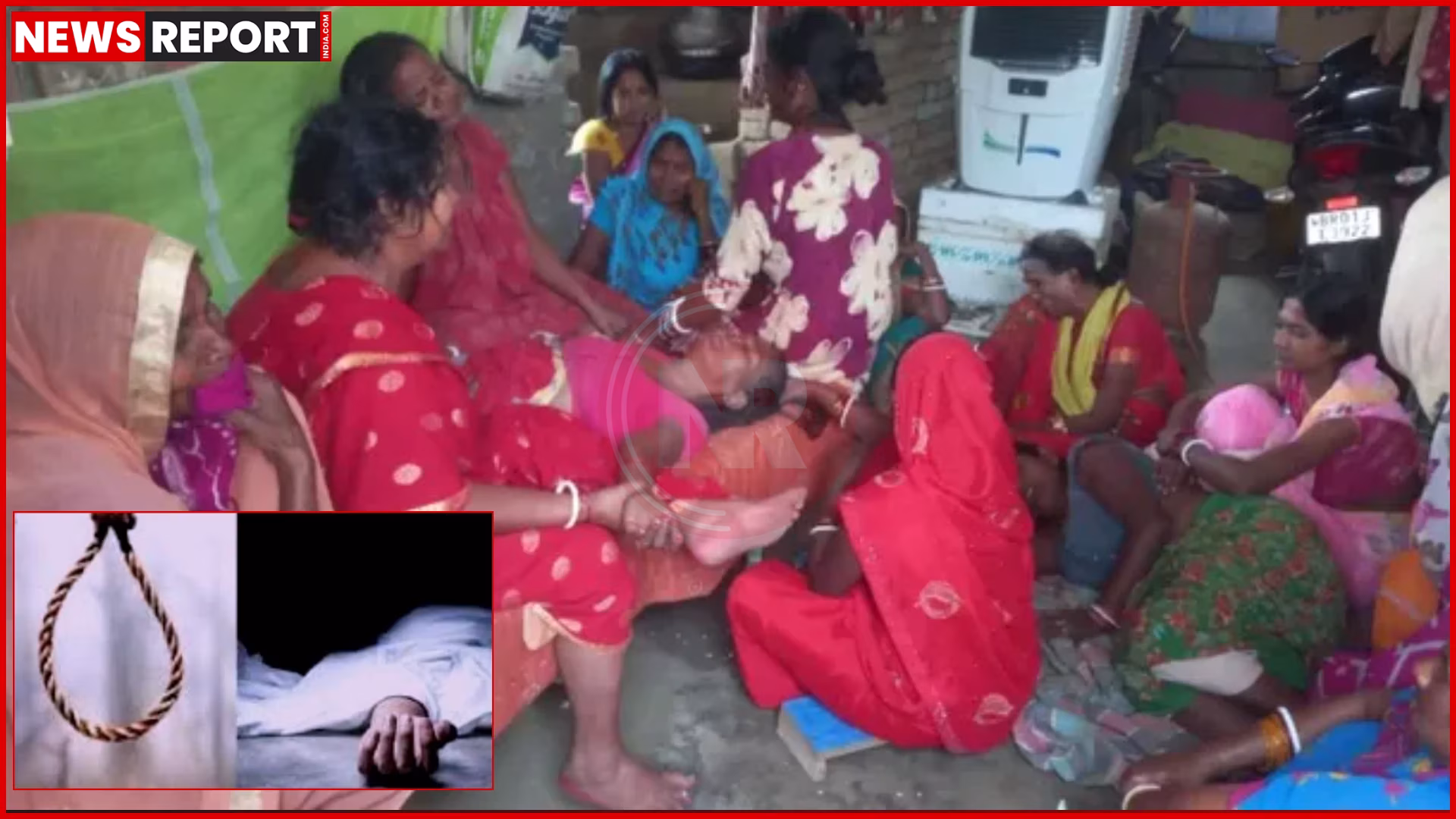 एक युवक का शव पेड़ से लटका हुआ, पुलिस और ग्रामीण आसपास खड़े हैं