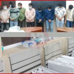 नोएडा में पुलिस द्वारा फर्जी कॉल सेंटर के जब्त उपकरण