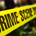 प्रयागराज में अपराध स्थल पर पुलिस जांच करते हुए