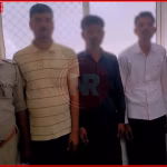 वाराणसी में पुलिस द्वारा गिरफ्तार किए गए तीन अभियुक्तों को दिखाते हुए एक तस्वीर।