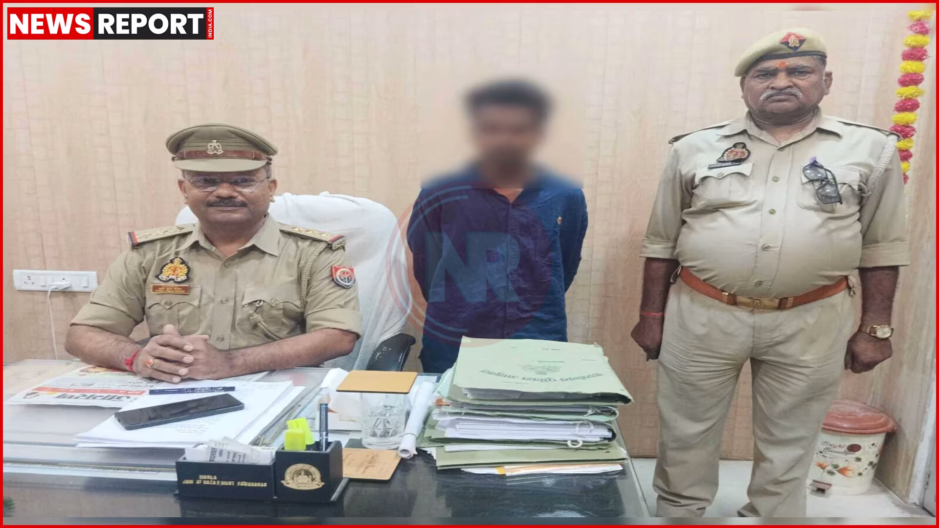 वाराणसी पुलिस द्वारा गिरफ्तार किए गए वाहन चोर और बरामद यामाहा फास्किनो स्कूटी