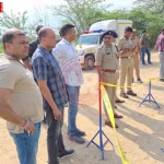 मथुरा में पुलिस मुठभेड़ के बाद का दृश्य, जहां डकैती के आरोपी मारे गए।