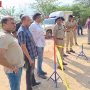 मथुरा में पुलिस मुठभेड़ के बाद का दृश्य, जहां डकैती के आरोपी मारे गए।