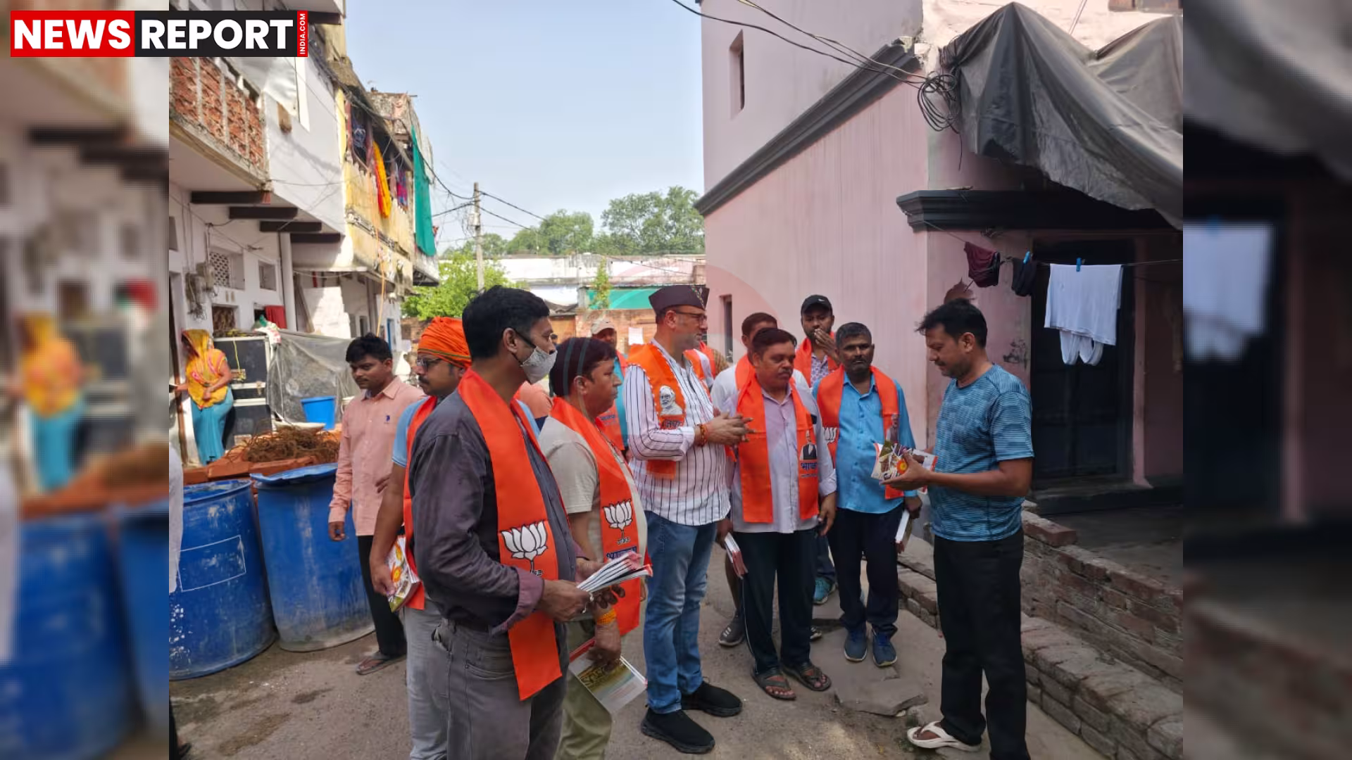 विधायक सौरभ श्रीवास्तव वाराणसी में जनसंवाद करते हुए