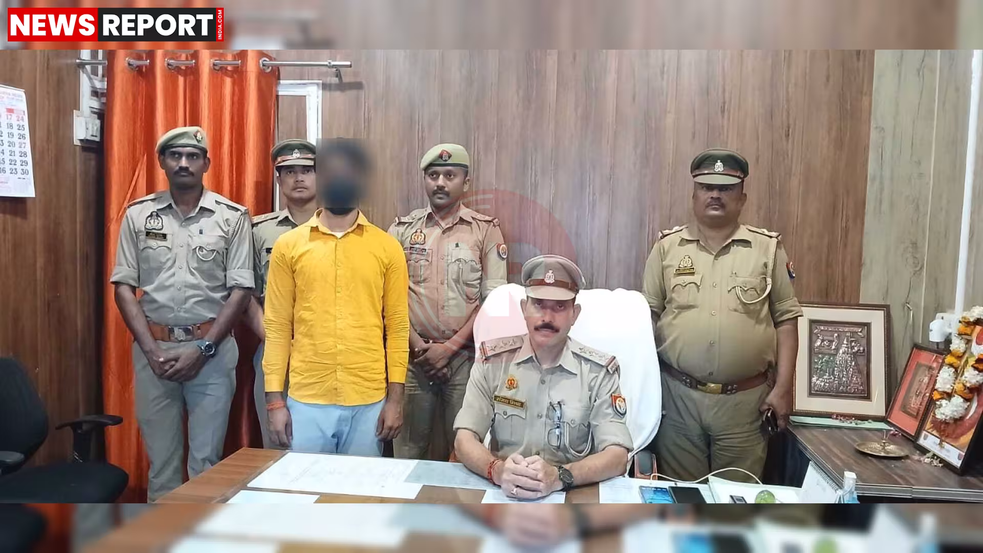 रामनगर पुलिस द्वारा दुराचार के आरोपी सोनू प्रजापति को गिरफ्तार कर ले जाते हुए