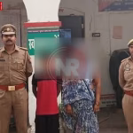 रामनगर पुलिस टीम लापता बालक को परिजनों को सौंपते हुए, परिवार के चेहरे पर खुशी