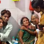 गंगा घाट पर बचाव अभियान या परिजनों का दुखद दृश्य