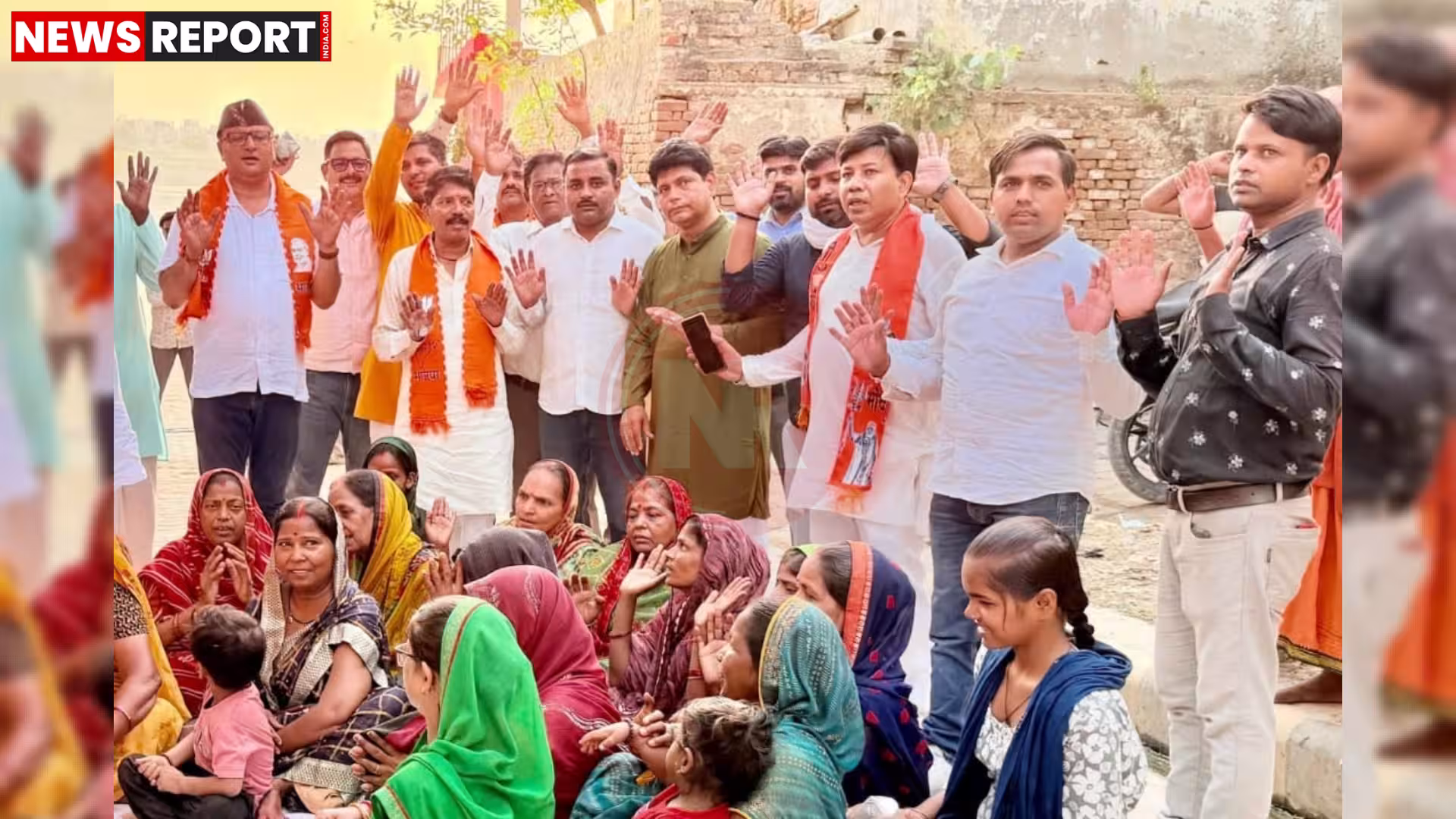 विधायक सौरभ श्रीवास्तव रामनगर में विकास परियोजना का शिलान्यास करते हुए, उनके साथ स्थानीय नागरिक और अधिकारी