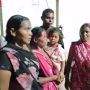 सारनाथ में बच्ची पर हमले के बाद आक्रोशित ग्रामीणों द्वारा किया गया विरोध प्रदर्शन और चक्का जाम।