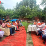 विधायक सौरभ श्रीवास्तव वाराणसी में बूथ अध्यक्षों की बैठक को संबोधित करते हुए
