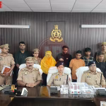 वाराणसी पुलिस साइबर ठगी गिरोह के गिरफ्तार सदस्यों के साथ, ऑपरेशन साइ वज्र