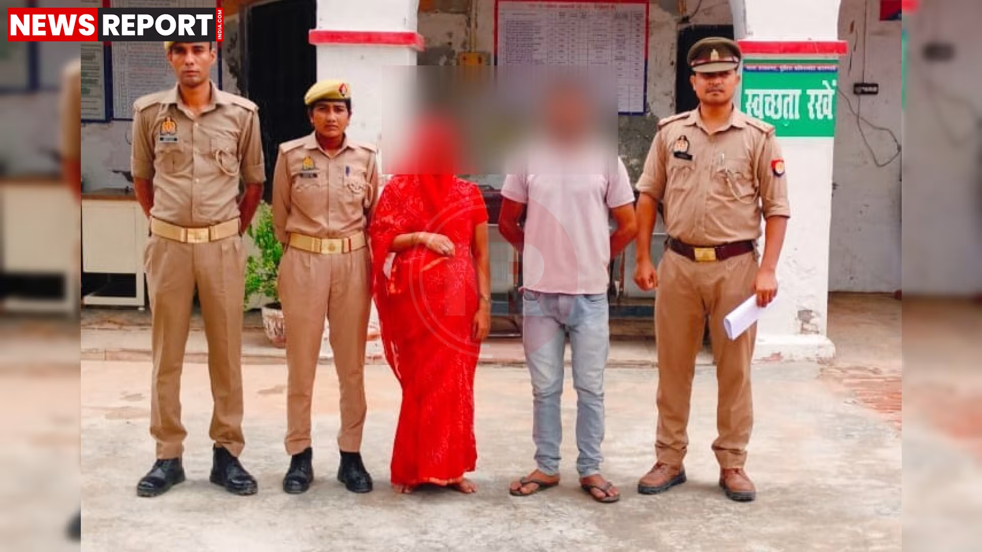 रामनगर पुलिस गुमशुदा महिला को उसके परिवार को सौंपते हुए