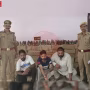 रामनगर पुलिस द्वारा जब्त की गई अवैध शराब की पेटियां और गिरफ्तार शराब तस्कर।