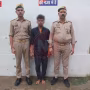 वाराणसी पुलिस द्वारा गिरफ्तार आरोपी कपिल और बरामद नाबालिग किशोरी