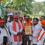 सेवानिवृत्त बीएसएफ इंस्पेक्टर मेवालाल पटेल का ग्रामीणों द्वारा भव्य स्वागत, तिरंगा यात्रा