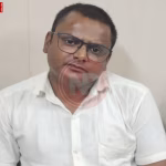 बिजली विभाग का अधिकारी रिश्वत लेते हुए गिरफ्तार, पुलिस हिरासत में