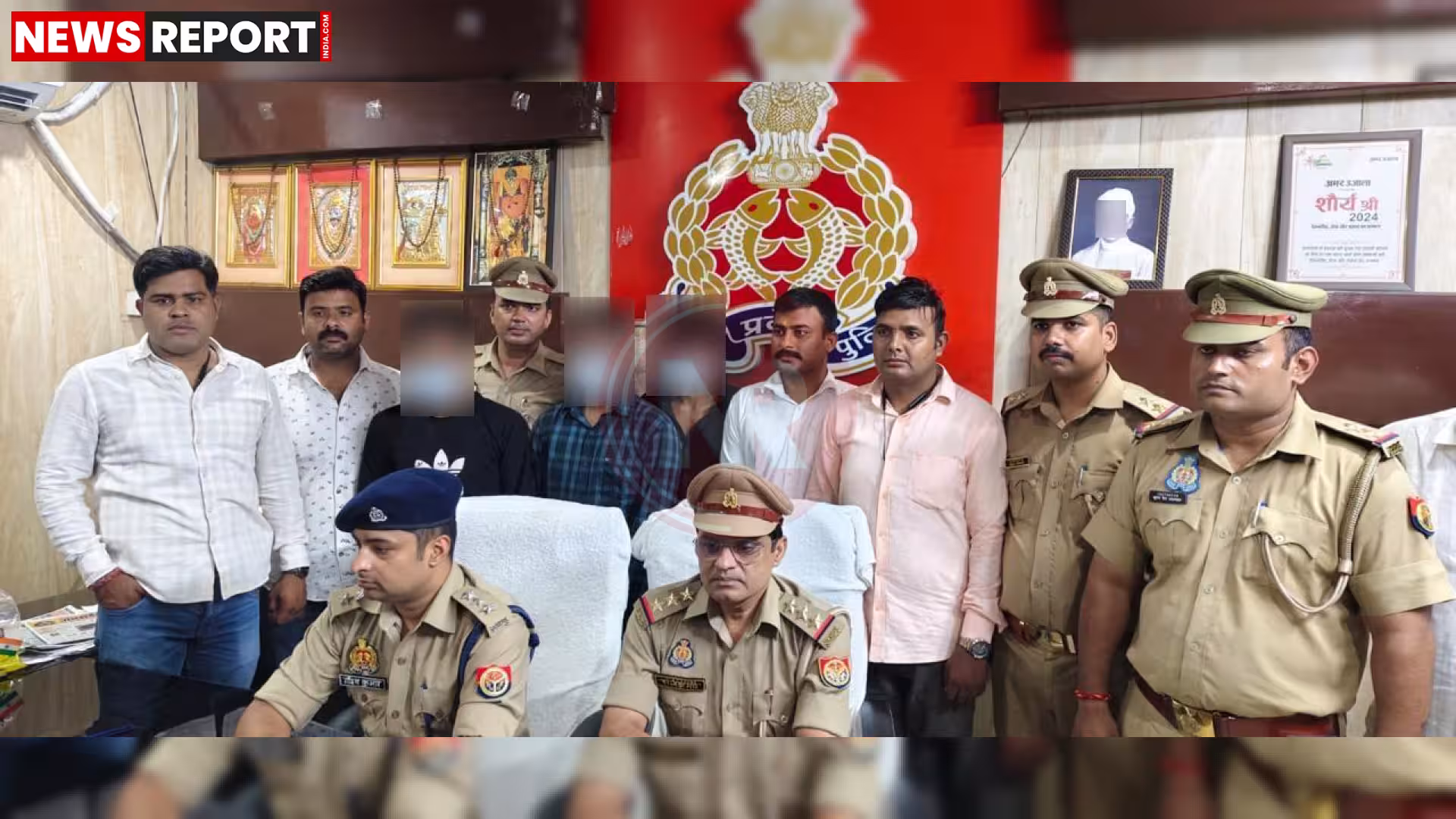 वाराणसी पुलिस द्वारा गिरफ्तार किए गए तीन चोर, बरामद सफेद धातु और नकदी के साथ