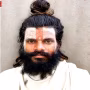 प्रेमानंद महाराज के शिष्य दीपक लोधी की संदिग्ध मौत की जांच करती पुलिस टीम।