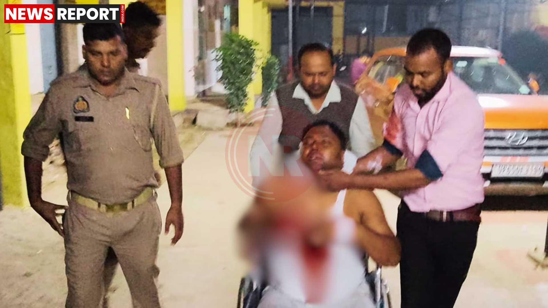 रोहनिया में चाकू से घायल व्यक्ति अस्पताल में, पुलिस जांच करती हुई